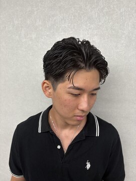 コードバイケンジ 戸塚(CODE by KENJE) バチバチフェザーショート