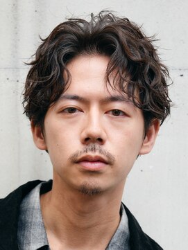 レタッチバイフィフス(RETOUCH by fifth) 原宿センターパートウルフメンズ緩めシャドウパーマルーズパーマ