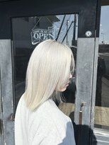 アンサー(answer)&nbsp;【驚きの白さ】ホワイトカラー×ボブスタイル