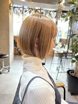 ブルーメ(Blume...) ミニボブ/大人可愛いボブ/ベージュ系カラー