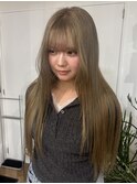 ベージュ　ベージュカラー　オリーブベージュ　ブリーチ