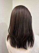 マコ ヘアーアンドヒール(maco hair and heal)&nbsp;大人女性の白髪ぼかし艶髪スタイル
