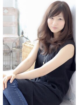 ニーケ 池袋 池袋西口(nike) 【nike池袋】ラフでナチュラルなエアリーミディ