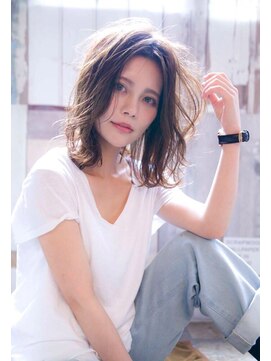 エイミー(Aimee) Aimee おフェロミディ×アッシュグレージュ