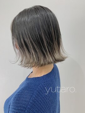 ジゼル(gisele) ぱっつんボブのグラデーションカラー