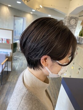 ヘアスペースブルーム エボリューション 庄内店(HAIR SPACE BLOOM evolution) ハンサムショート 大人ショート センターパート