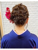 ザブックハンドサロン(The book hand salon)&nbsp;袴ヘアアレンジ