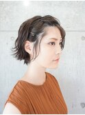 ショートボブのピンアレンジですっきりと
