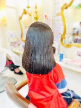 美容室 ティンカーベル 小学生カット