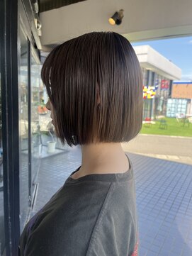 アリカ(arika) 前下がりボブ