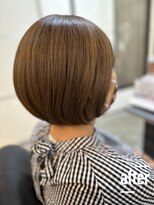 アキコ(AKIko) 艶感最高のアルカリ酸熱トリートメント