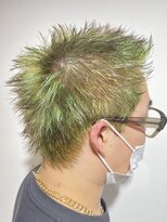 サロンドジョー(salon de joe) デザインカラーグリーン髪質改善ケアブリーチスパイキーショート