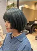 ダークグリーン × ボブウルフ