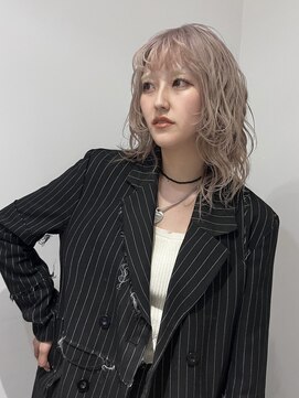 スリー(three) PALE BEIGE