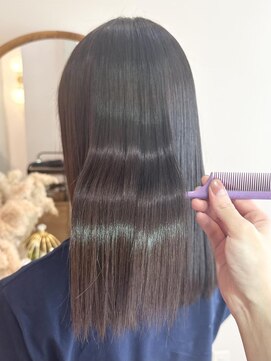 アンド ラ ブランシュ(&.La Blanche) 暗めカラー/ミディアムヘア/デザインカラー/縮毛矯正