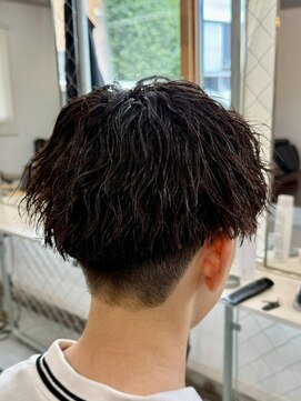 フゥ 宇都宮戸祭(FeU) 宇都宮メンズカットメンズパーマ波巻きスパイラルパーマツイスパ