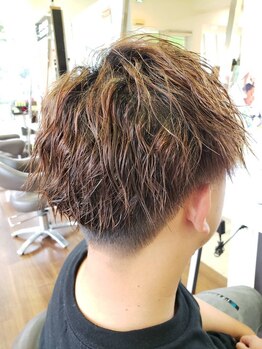 フルールアミー(fleur ami)の写真/再現性重視のメンズカット＆パーマで、朝のスタイリングも簡単に。清潔感＋トレンド感で好印象ヘアをご提案