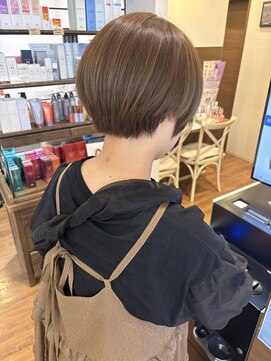 ビーバイシージャストビューティー(B by C just beauty) ショートボブ くびれショート