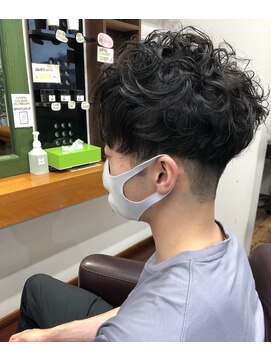 プラッキー(PLUCKY) 刈り上げ マッシュ パーマ