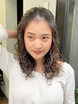 ノラ ウメダ(NORA UMEDA) 【NORA UMEDA 高木】地毛ハイライトカラー＆スパイラルパーマ