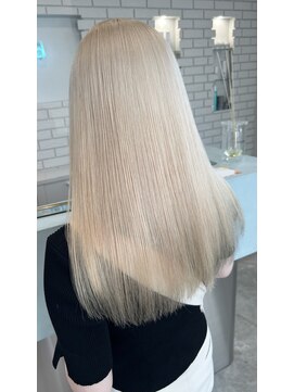 ダイアモンドリリー(Diamond Lily) ホワイトブロンド