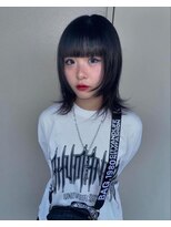 アルレン(Allen)&nbsp;ブルーブラック　ウルフカット　顔周りレイヤー　宇都宮