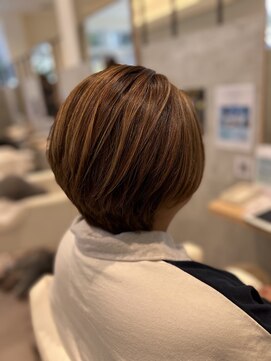 ウィスタリアフィールドプランシュ(WISTARIA FIELD-PLANCHES) (リピーター多数) 大人女性に好評女性らしさを引き出すショート