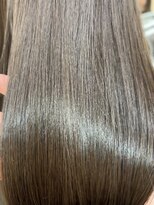 白髪もぼかせるとうめいかんから