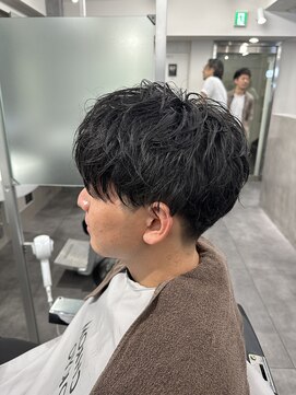 クロムトウキョウ ザ バーバー ネオン 新宿店(CHROM TOKYO the Barber ne/on) マッシュ