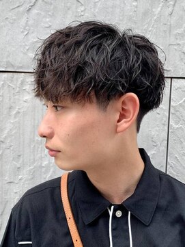 ジーニー 本厚木(Genie) フェザーパーマサーフカール刈り上げセンターパート