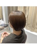 オリーブベージュ
