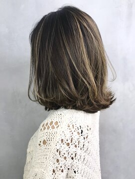 アイティー バイ アルバム 浦和店(IT by ALBUM) マットハイライトボブ_オリーブカラーハイライトカラー_ba251841