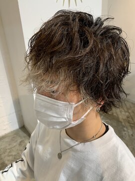 エルオム(EL.HOMME) 【MITSU】外ハネスパイラル×無造作ショート