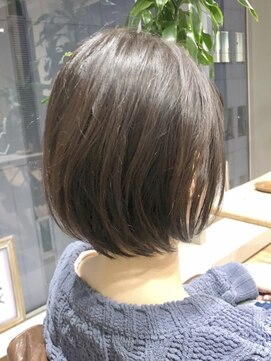 ムルチュラ(muruchura) 抜け感ミニボブグラボブ 神山賢司