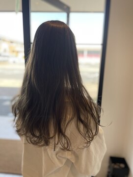 サラ(sarah) ロングレイヤー／グレージュ