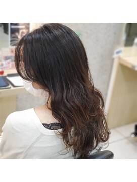 キャパ 秦野(CAPA) ハイライトだけで作るお手入れ楽ちんなデザインカラー