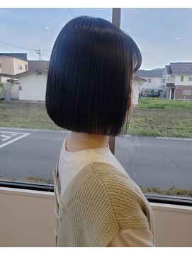 ロンデル(RONDEL) 切りっぱなしボブ