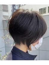 クエスチョン(Question) 丸みショートヘア