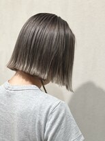 フェアリーテール つきのわ店 シルバーグレージュ