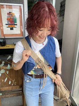 キュエ(qiie) qiie/ブリーチ/パーマ/ハイトーン/ダブルカラー/インナーカラー