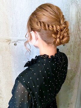 リコラックスビー(LICO LUXBE) ニュアンスフルアップ_ローライトスリークボブ