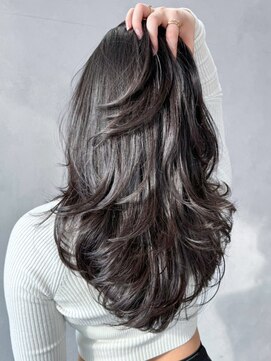 アイティー バイ アルバム 浦和店(IT by ALBUM) 美髪セミディくびレイヤーアッシュブラック_ba501821