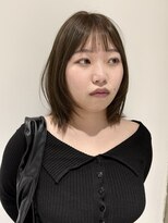 ヨーク(YOKE)&nbsp;レイヤーボブ顔まわりレイヤーオリーブ