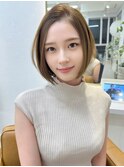 前髪なし大人可愛いボブスタイル/オリーブベージュ