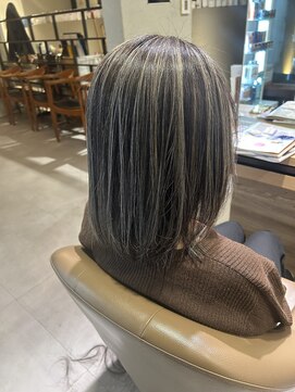 白髪ぼかしハイライト