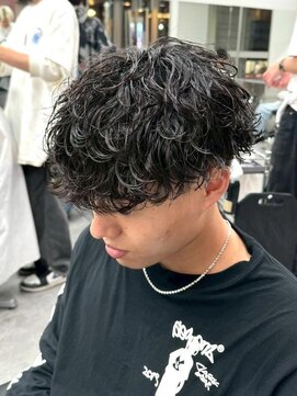 ワンズナゴヤ 名古屋栄店(ONE's NAGOYA) スペインカールスパイキーショートブルーブラックフェザーパーマ