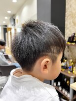 デザイニングヘアードゥ(designing hair Deux)&nbsp;キッズツーブロックラインアート　【キッズカット/キッズヘア】