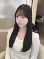 ボンドストーリーノヴァ(Bond Story nova) 瞳が大きく見えるプツッとパッツンバング♪