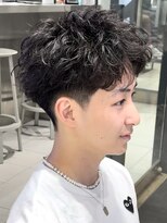 フィフス 大分(fifth)&nbsp;大分スパイキーパーマメンズカットスパイキーショート刈り上げ