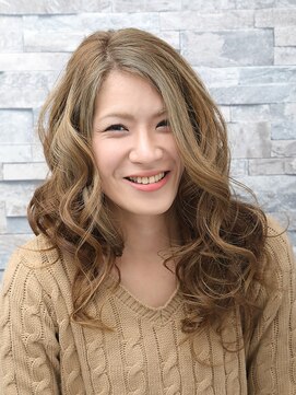 ティーアイランド(t-island) 透明感を実現したアッシュブラウン